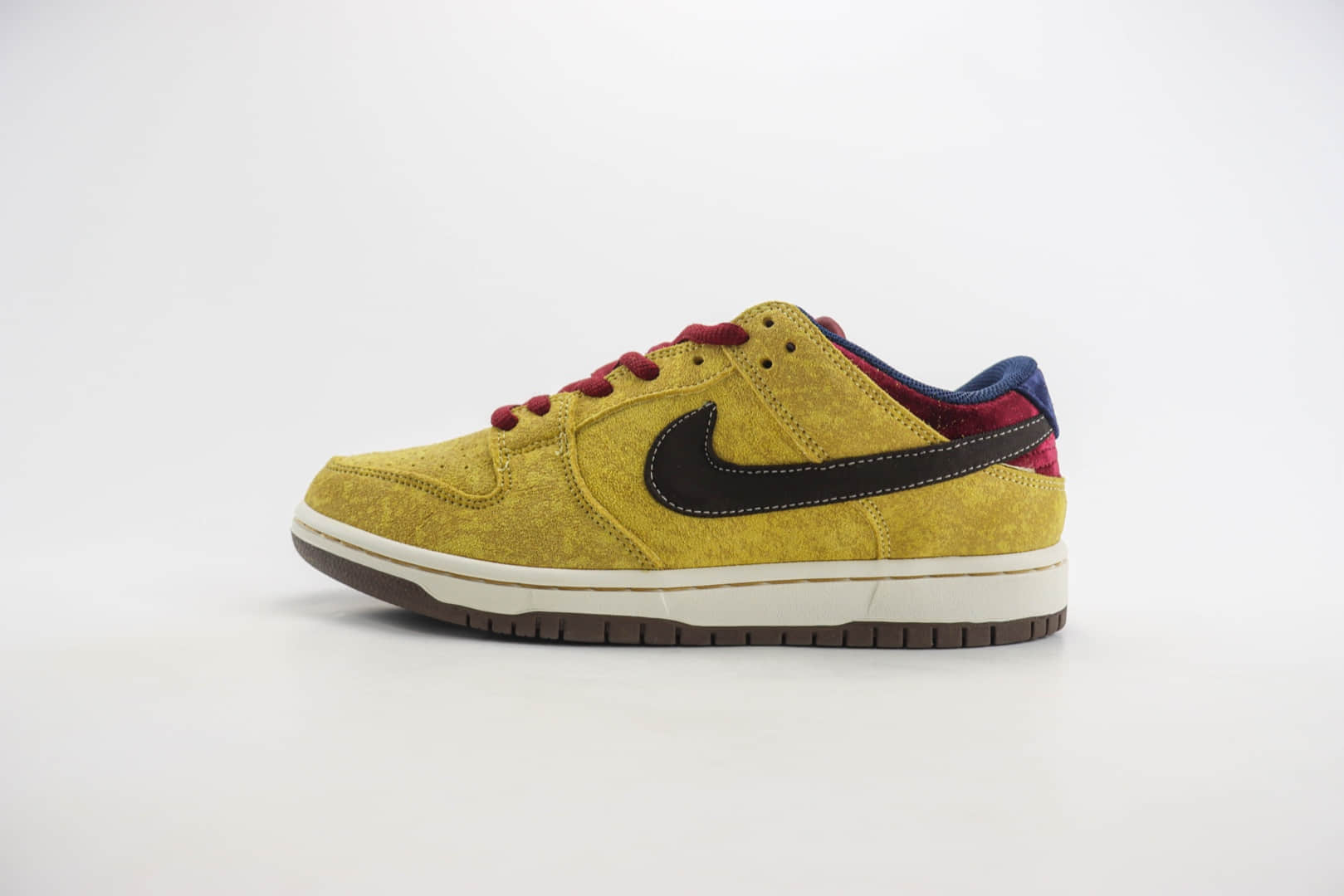 耐克Nike SB Dunk Low纯原版本低帮SB Dunk翻毛皮棕黄板鞋 莆田耐克代理 (ID:105579) - 图片1
