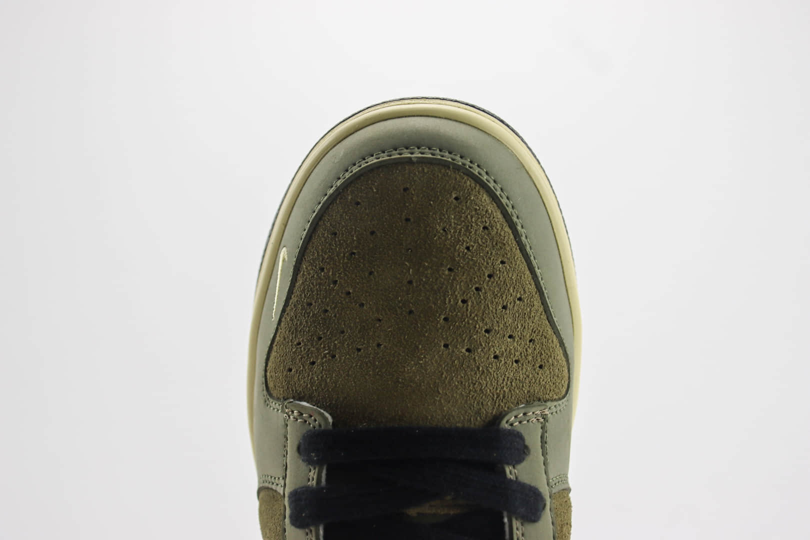 耐克Undefeated x Nike Dunk SB Low纯原版本三道杠SB Dunk军绿色板鞋 莆田耐克代理 货号:JH8037-921