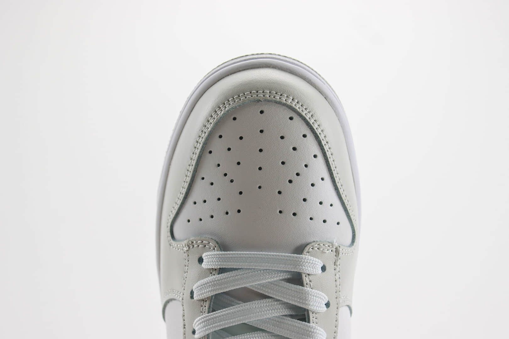 耐克Nike SB Dunk Low纯原版本低帮SB Dunk灰白色滑板板鞋 莆田耐克代理 货号:DV0831-106