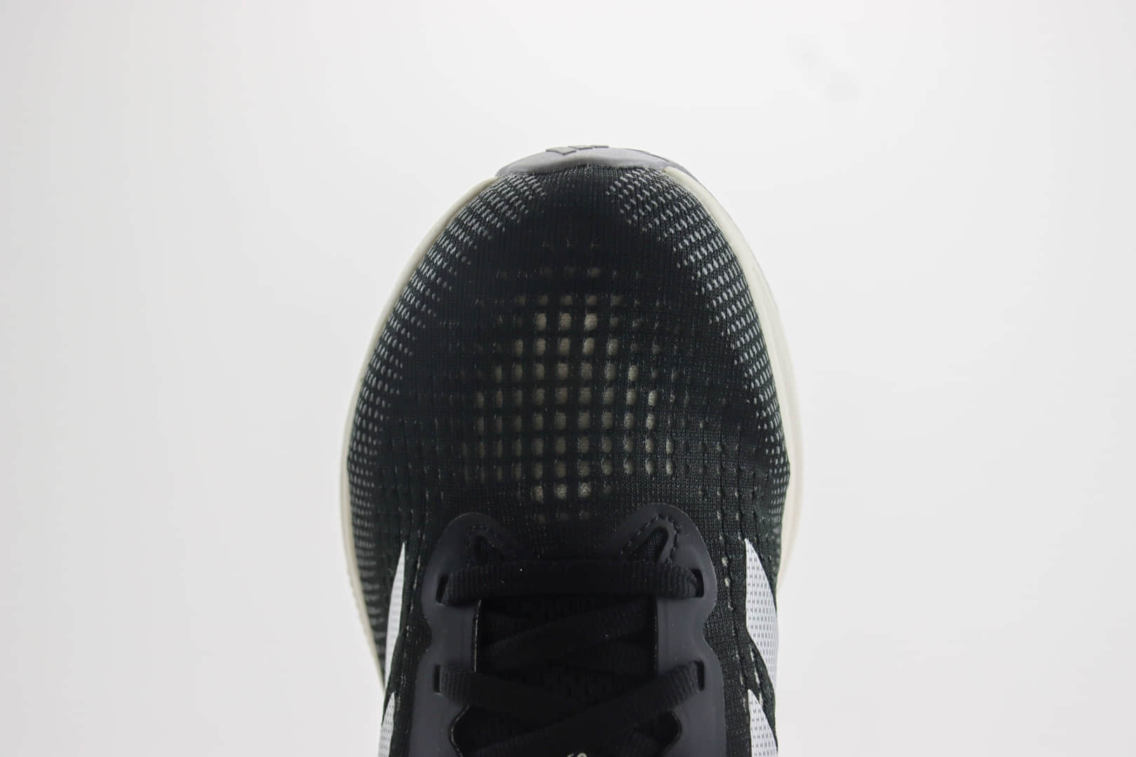 阿迪达斯Adidas Supernova Rise纯原版本黑白灰色慢跑鞋 莆田阿迪达斯货源 货号:IG5837 阿迪达斯Adidas Supernova Rise纯原版本黑白灰色慢跑鞋 莆田阿迪达斯货源 货号:IG5837