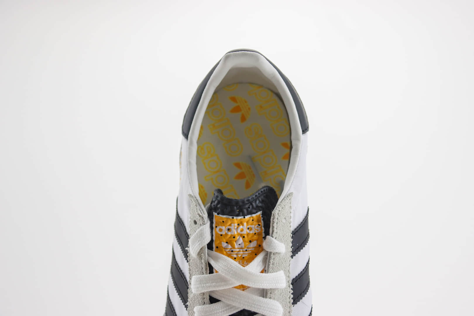 阿迪达斯adidas Originals SL 72 RS(Reshaped)纯原版本白灰黑复古慢跑鞋 莆田阿迪达斯货源 货号:IH4823 阿迪达斯adidas Originals SL 72 RS(Reshaped)纯原版本白灰黑复古慢跑鞋 莆田阿迪达斯货源 货号:IH4823