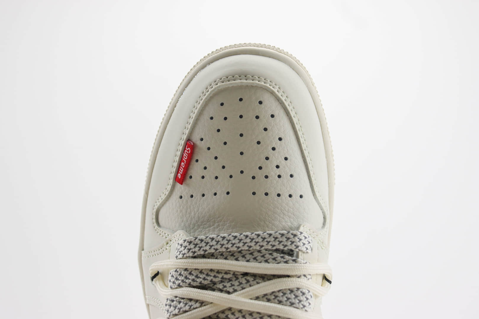 乔丹Air Jordan 1 Low纯原版本低帮AJ1米白色板鞋 莆田AJ货源 货号：SJ9950-017