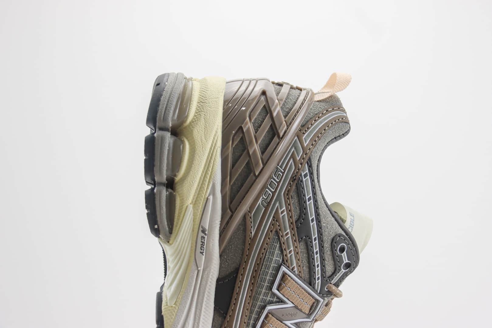 新百伦New Balance NB1906纯原版本NB系列复古慢跑鞋 复刻新百伦慢跑鞋 货号:M1906NIH