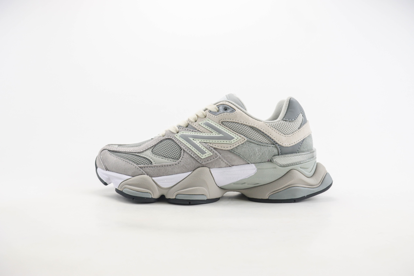 新百伦New Balance 9060纯原版本灰色NB9060复古慢跑鞋 莆田新百伦货源 货号:U9060JCG