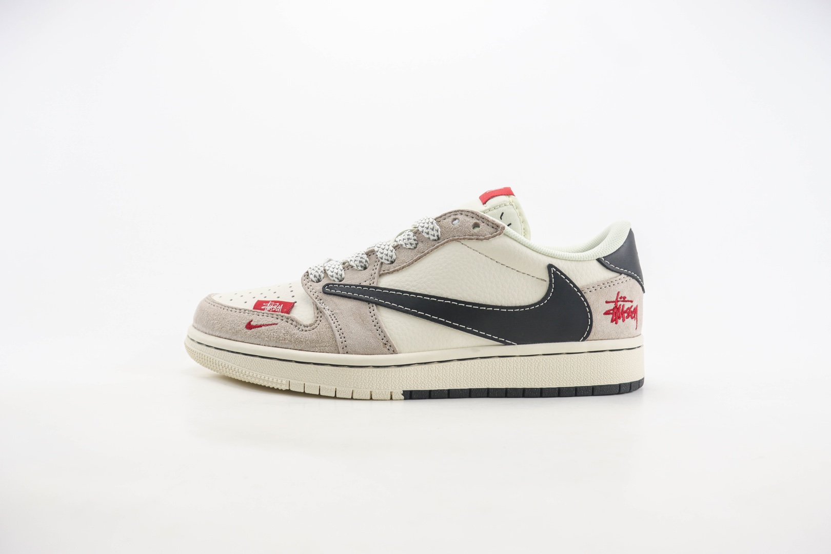 乔丹Stussy x Air Jordan 1 Low纯原版本斯图西联名AJ1白浅咖黑勾板鞋 莆田AJ货源 货号:SJ2068-131
