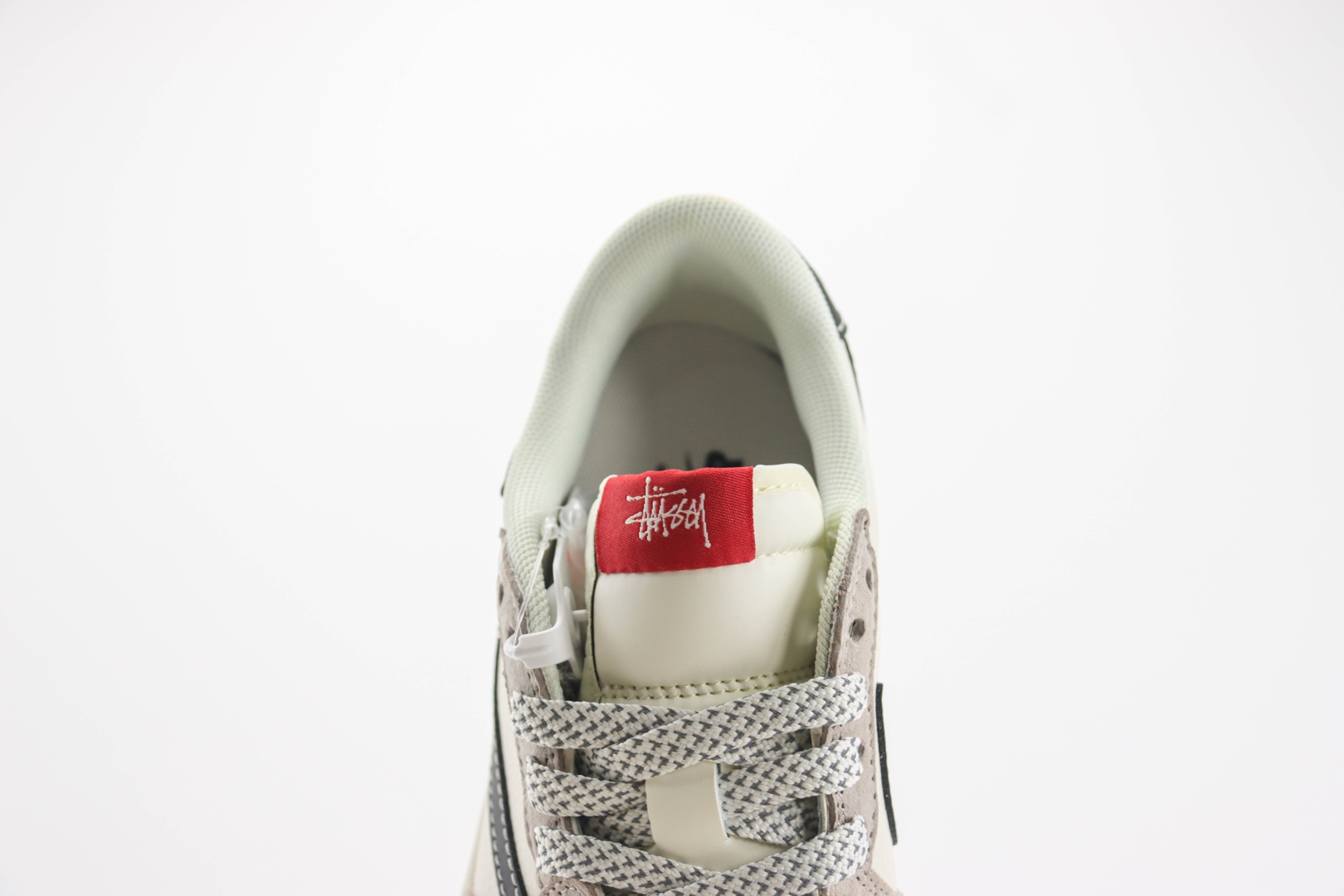 乔丹Stussy x Air Jordan 1 Low纯原版本斯图西联名AJ1白浅咖黑勾板鞋 莆田AJ货源 货号:SJ2068-131