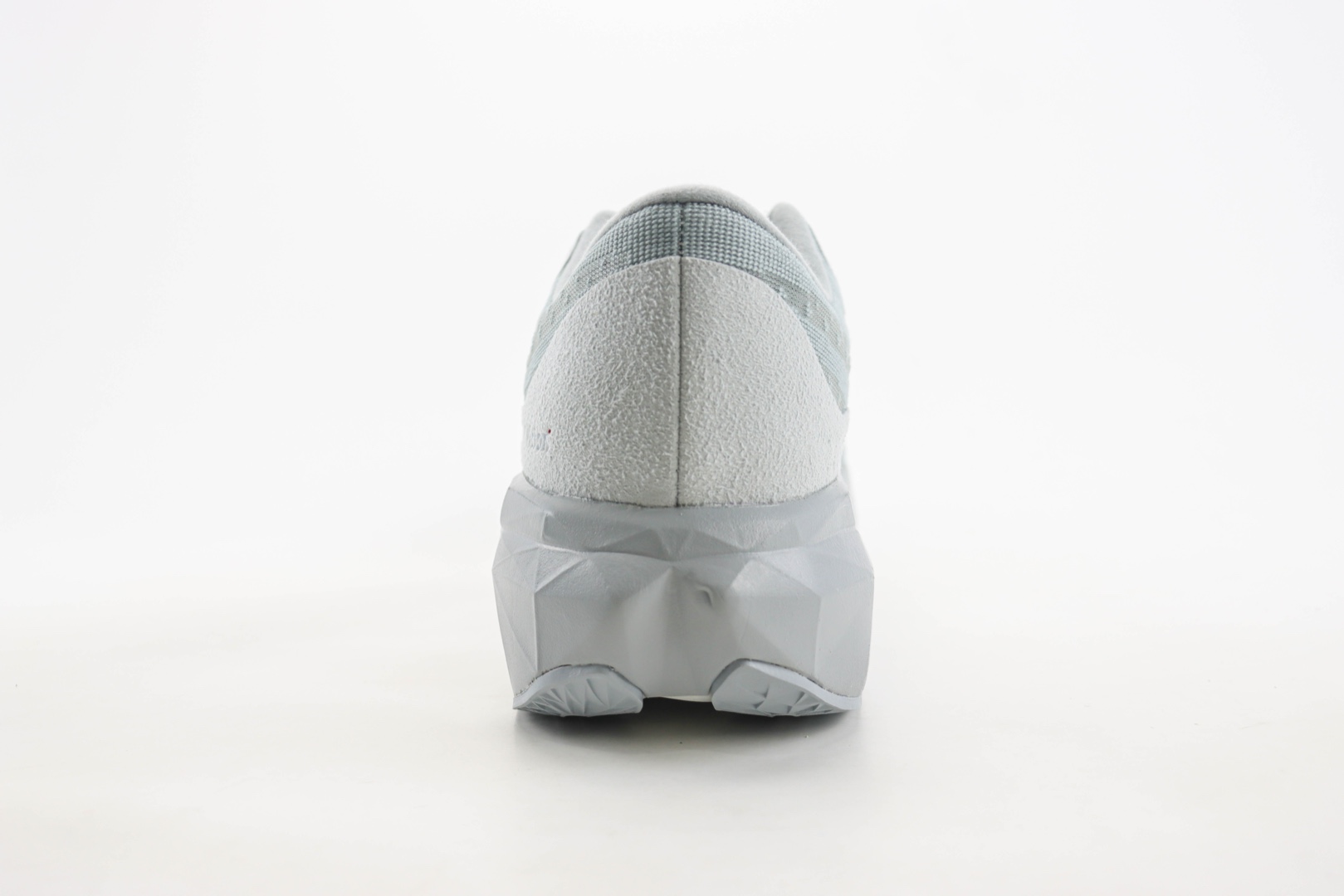 新百伦Stone Island x New Balance FuelCell Rebel V4纯原版本石头岛联名水泥灰轻便跑鞋 莆田新百伦货源 货号:MRCELVD4