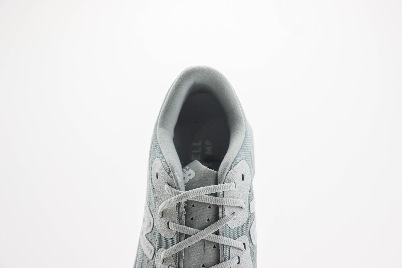 新百伦Stone Island x New Balance FuelCell Rebel V4纯原版本石头岛联名水泥灰轻便跑鞋 莆田新百伦货源 货号:MRCELVD4