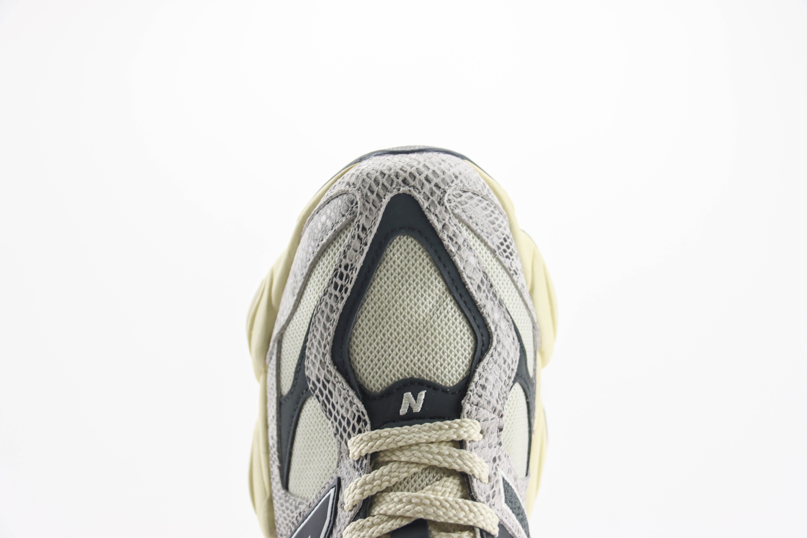 新百伦New Balance 9060纯原版本NB9060蛇年限定复古运动慢跑鞋 莆田复刻鞋货源 货号:U9060SNA