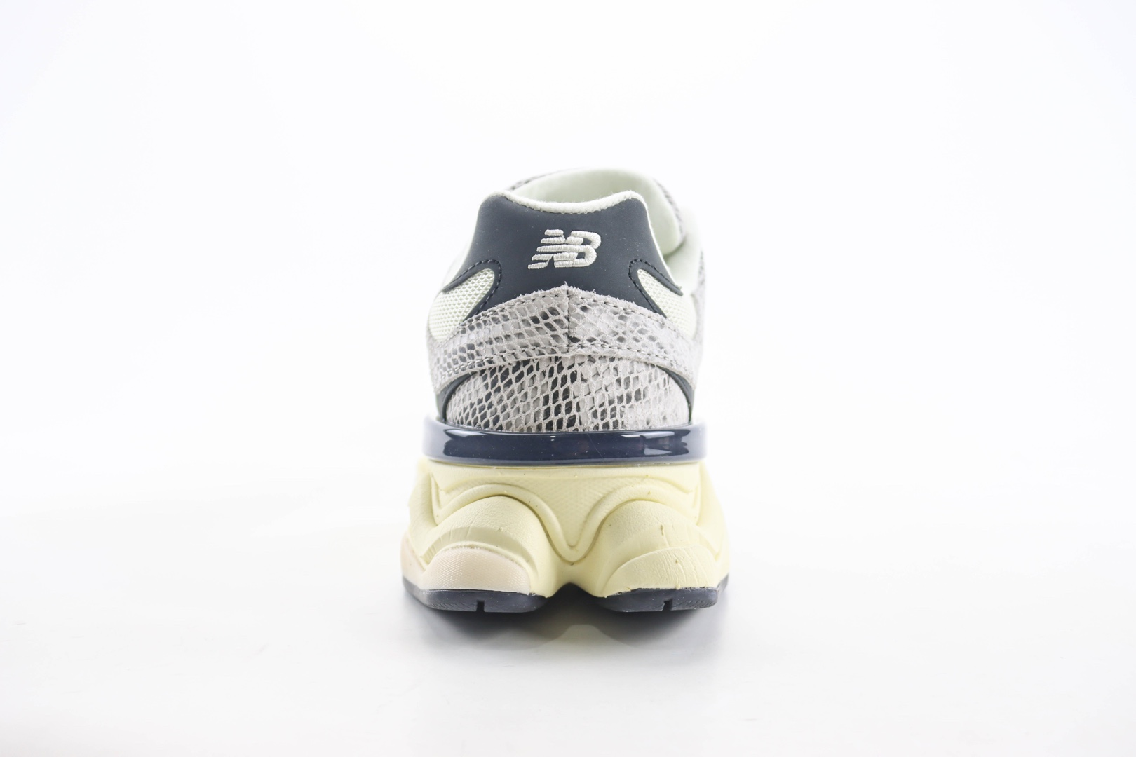 新百伦New Balance 9060纯原版本NB9060蛇年限定复古运动慢跑鞋 莆田复刻鞋货源 货号:U9060SNA