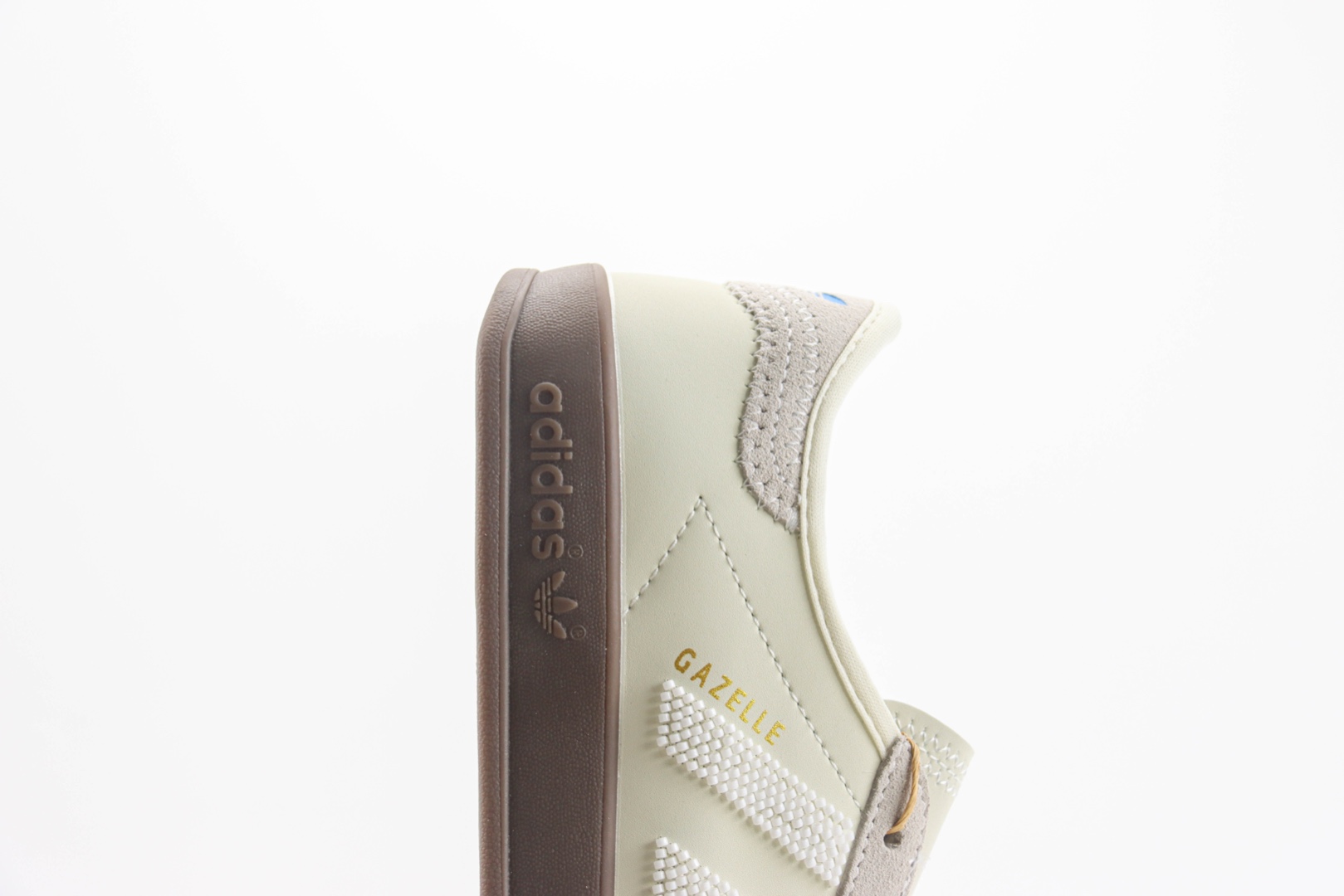 阿迪达斯adidas Origials Gazelle Indoor纯原版本三叶草象牙白灰串珠板鞋 莆田阿迪达斯工厂 货号:IH3719