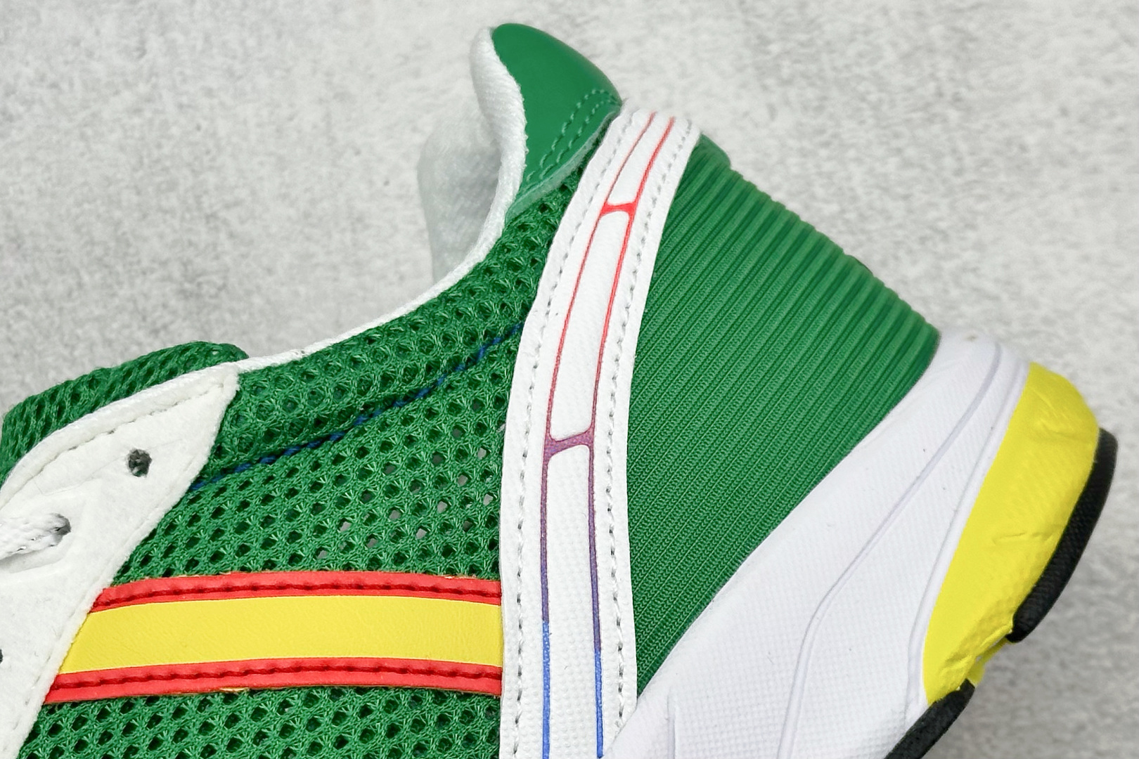 阿迪达斯adidas originals Neftenga纯原版本红黄绿马拉松网面超轻透气跑步鞋 莆田阿迪达斯货源 货号:JI0494