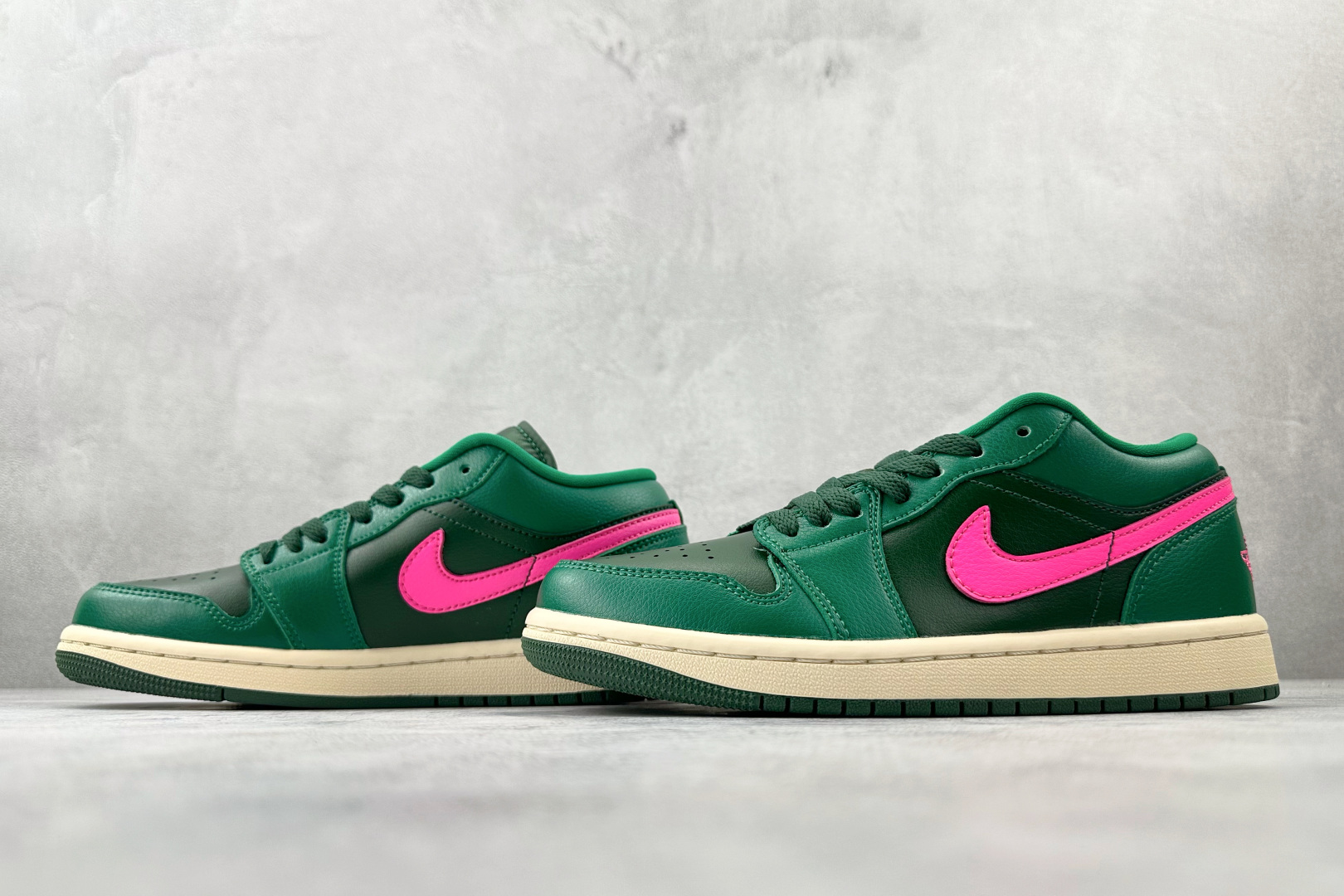 乔丹Air Jordan 1 Low纯原版本低帮AJ1“西瓜”绿粉色篮球鞋 莆田AJ货源 货号:DC0774-300