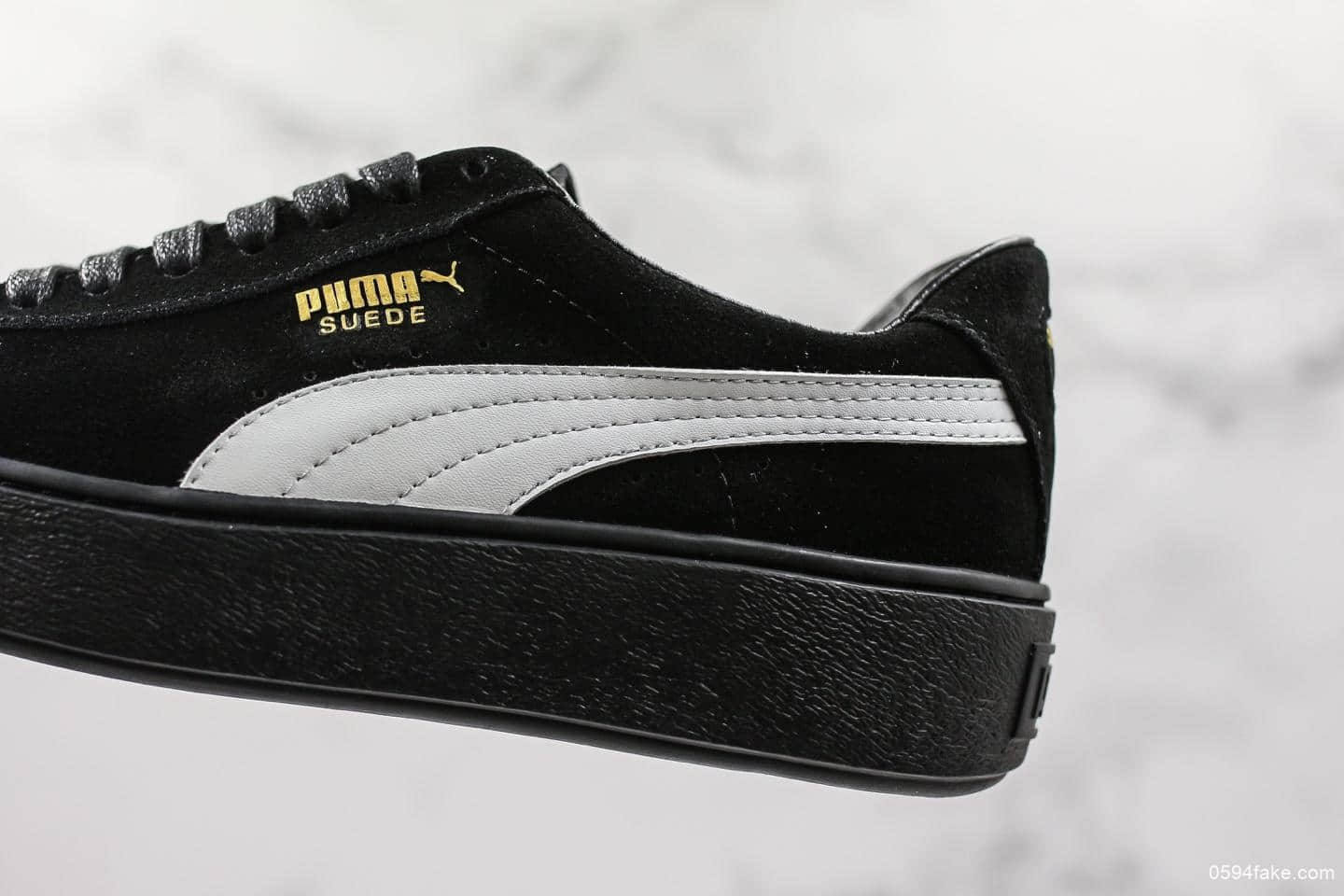 彪马Puma Suede platform蕾哈娜二代黑色公司级 日常百搭街拍首选 货号:366009-02