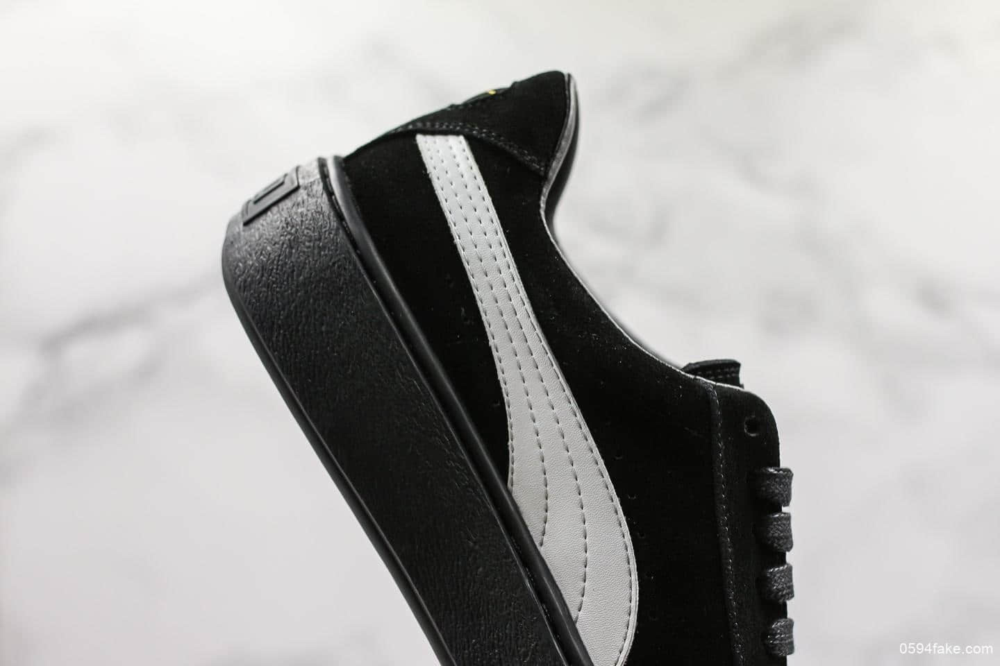 彪马Puma Suede platform蕾哈娜二代黑色公司级 日常百搭街拍首选 货号:366009-02