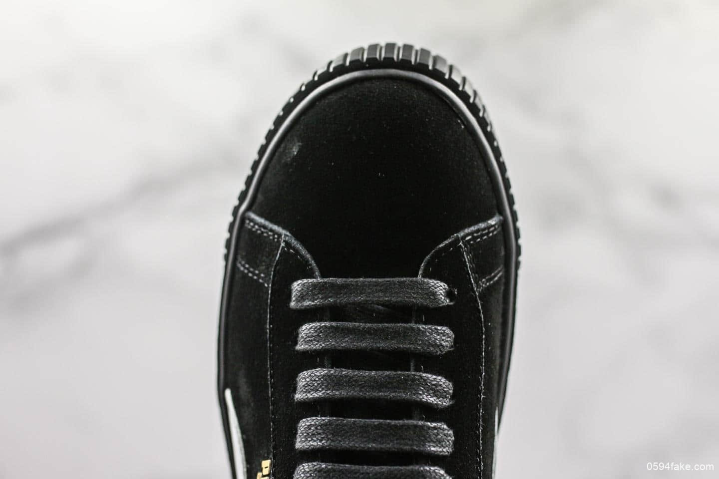 彪马Puma Suede platform蕾哈娜二代黑色公司级 日常百搭街拍首选 货号:366009-02