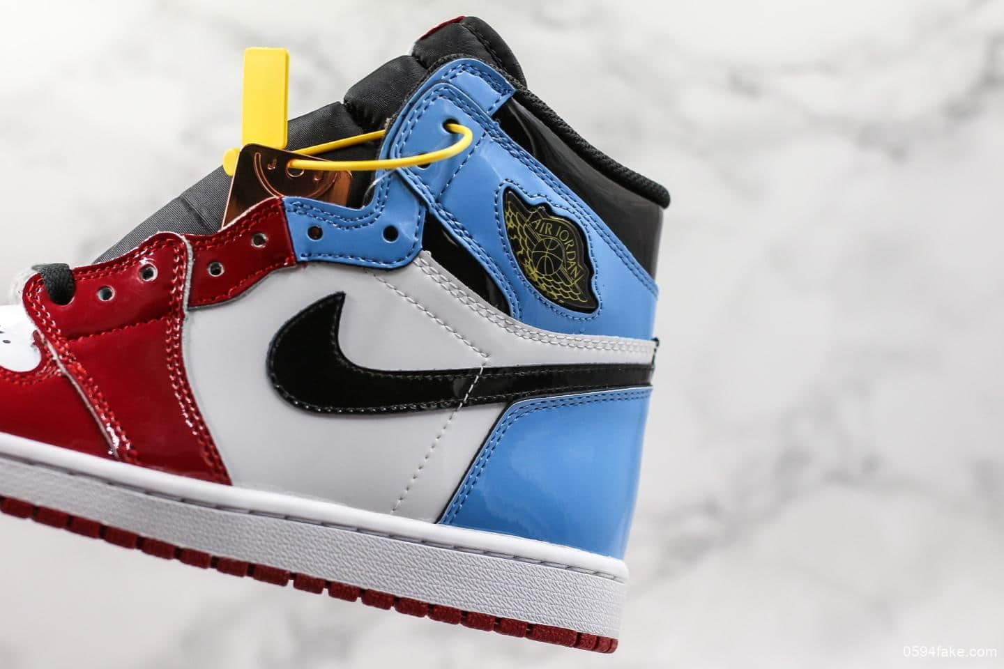 乔丹Air Jordan 1 Fearless纯原版本芝加哥结合北卡蓝配色乔丹名人堂实战篮球鞋 货号:CK5666-100