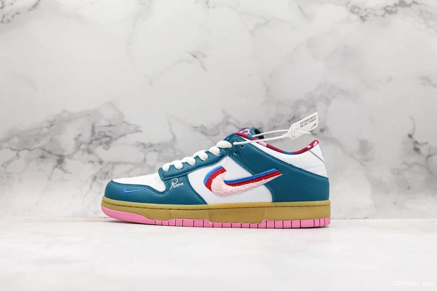 耐克Parra x Nike SB Dunk Low蓝粉色纯原版本带半码原盒原标 货号:CN4504-105