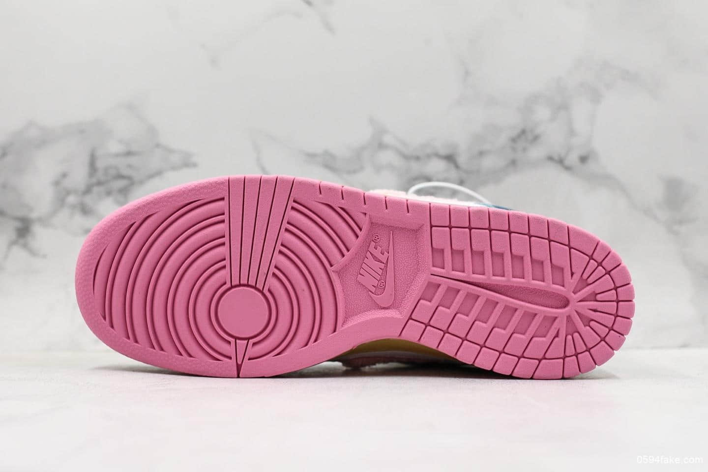 耐克Parra x Nike SB Dunk Low蓝粉色纯原版本带半码原盒原标 货号:CN4504-105