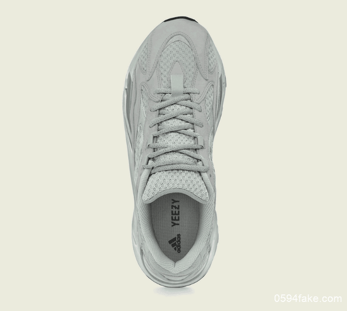 清爽浅灰兰色调!adidas Yeezy Boost 700 V2“Hospital Blue”将于9月28日发售!