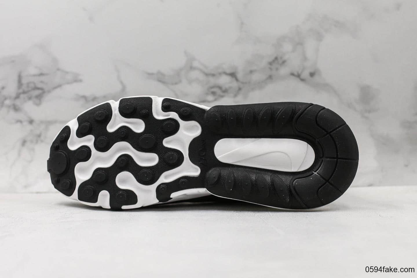 耐克Nike React Air Max 270公司级版本瑞亚高桥盾机能系列后半掌气垫百搭运动慢跑鞋黑泥灰白勾 货号:AQ9087-001