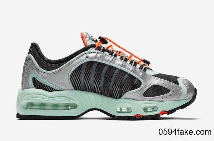 科幻感十足!这双Nike Air Max Tailwind 4还配备夜光中底! 货号:CN0159-300