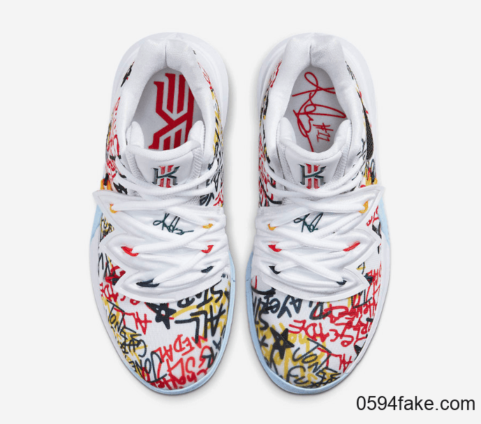 个性涂鸦!这双Kyrie 5心动了吗? 货号:CW4403-100