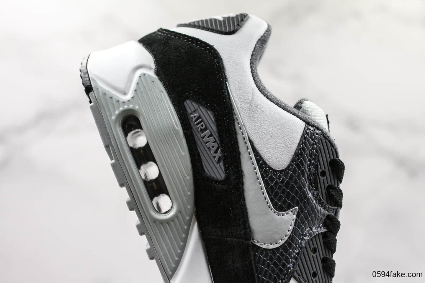 耐克Nike AIR MAX 90公司级版本MAX 90系列经典增高复古小气垫运动跑鞋 货号:CD0916-100