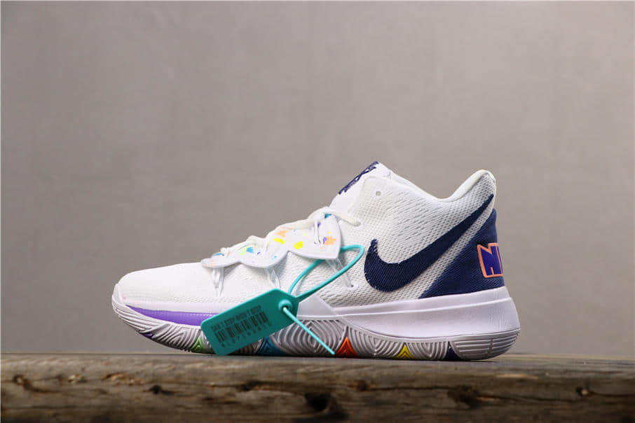 Nike Kyrie 5 Have A Nike Day炫彩白 耐克欧文5代公司级炫彩笑脸一体网布透气实战篮球鞋 (ID:1611) - 图片1