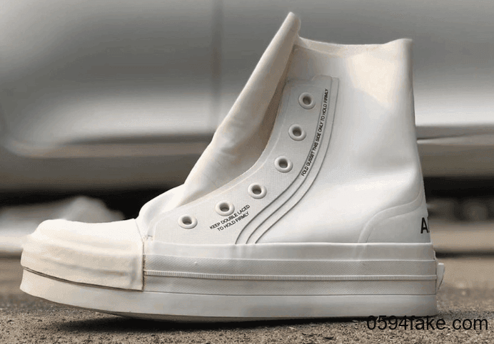 最新实物图释出!这双AMBUSH x Converse Chuck Taylor简直酷到爆了!