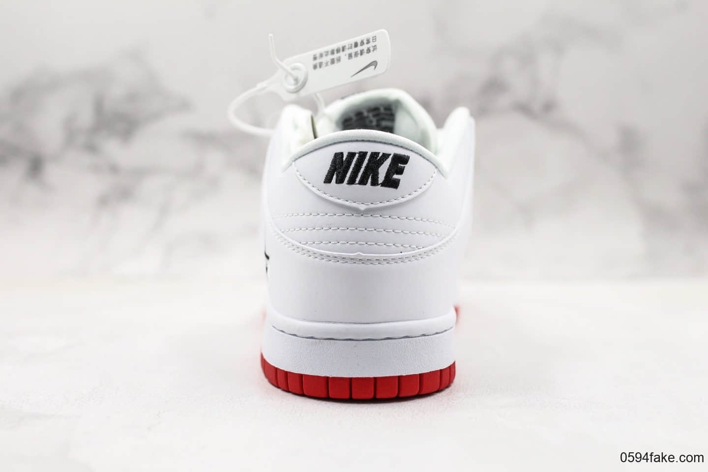 耐克Supreme x Nike SB Dunk Low Metallic Silver联名款红白配色滑板鞋原鞋开模一比一精品板鞋 货号:CK3480-600