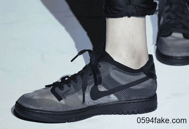 CDG x Nike Dunk Low实物图曝光！有点心动的感觉！ (ID:16324) - 图片1