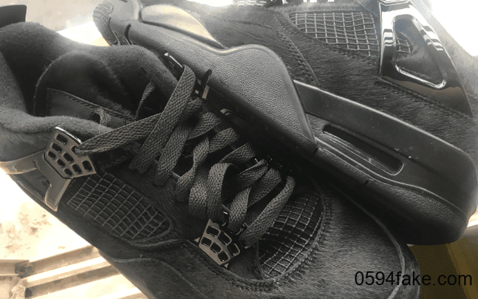经典“黑猫”配色!Air Jordan 4“ Black Cat”明年回归! 货号:CU1110-010