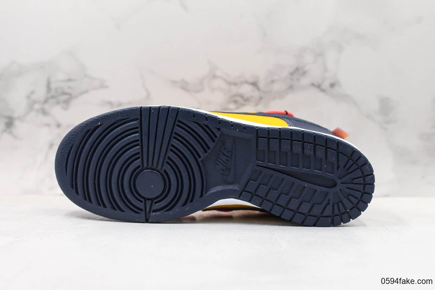 耐克Nike SB Dunk Low联名OFF-White黑橙色纯原版本新款内置气垫SB系列DUNK板鞋 货号:CT0856-700