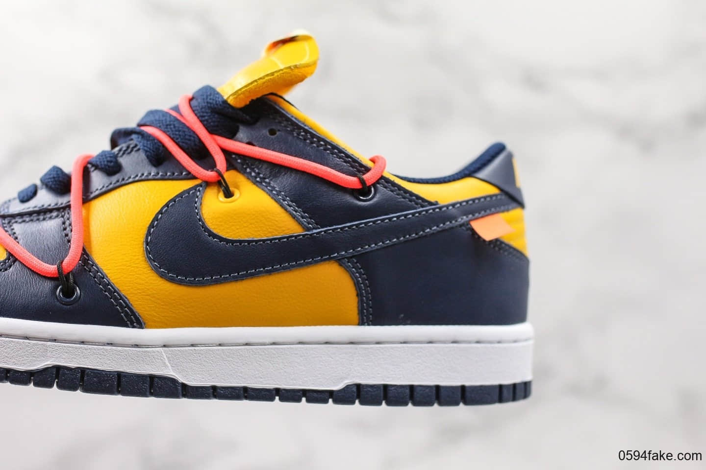 耐克Nike SB Dunk Low联名OFF-White黑橙色纯原版本新款内置气垫SB系列DUNK板鞋 货号:CT0856-700
