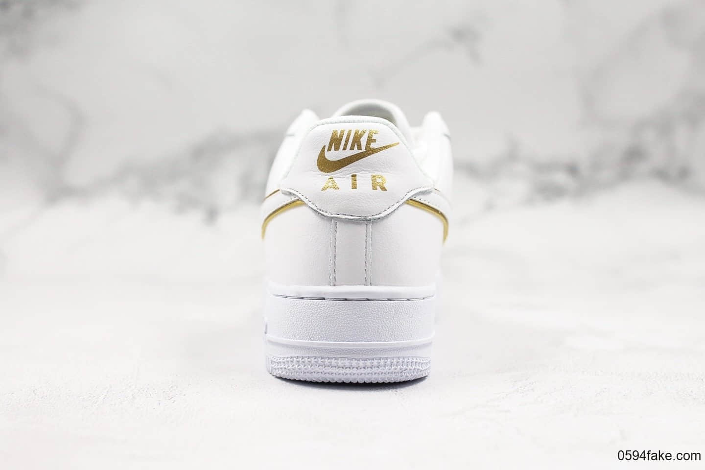 耐克Nike Air Force 1'07 LV8公司级版本低帮空军一号新镭射金边板鞋原标原盒半码齐全全掌气垫加持 货号:AO2132-101