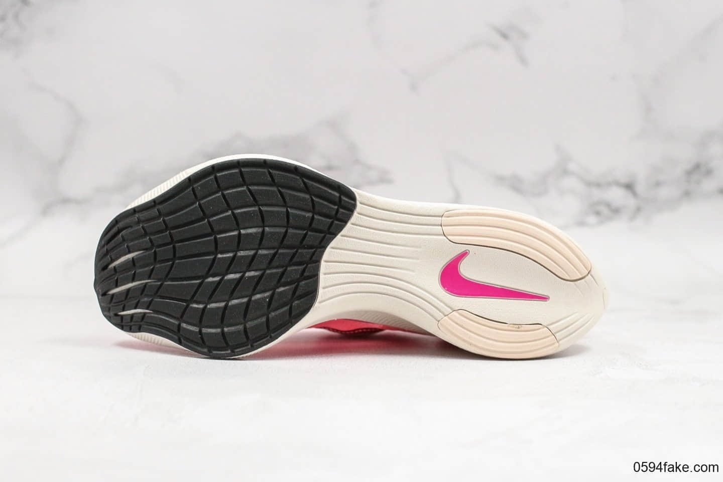 耐克Nike ZoomX Vaporfly Next%公司级版本轻量化登月马拉松跑鞋内置气垫原档案数据开发 货号:AO4568-105