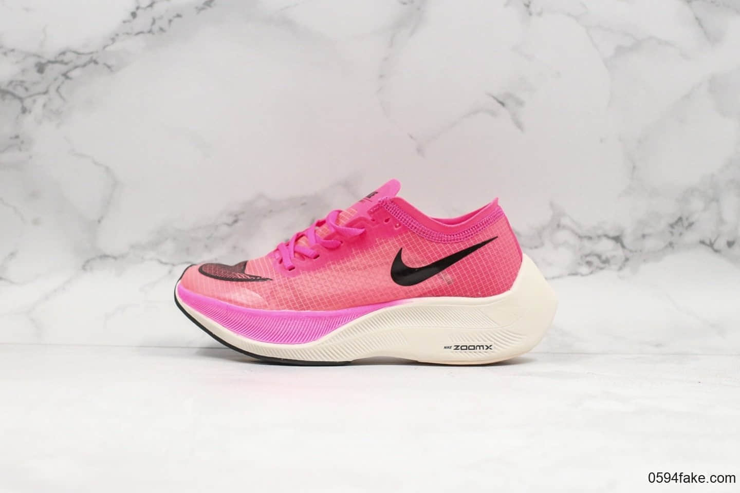 耐克Nike ZoomX Vaporfly Next%公司级版本轻量化登月马拉松跑鞋内置气垫原档案数据开发 货号:AO4568-105