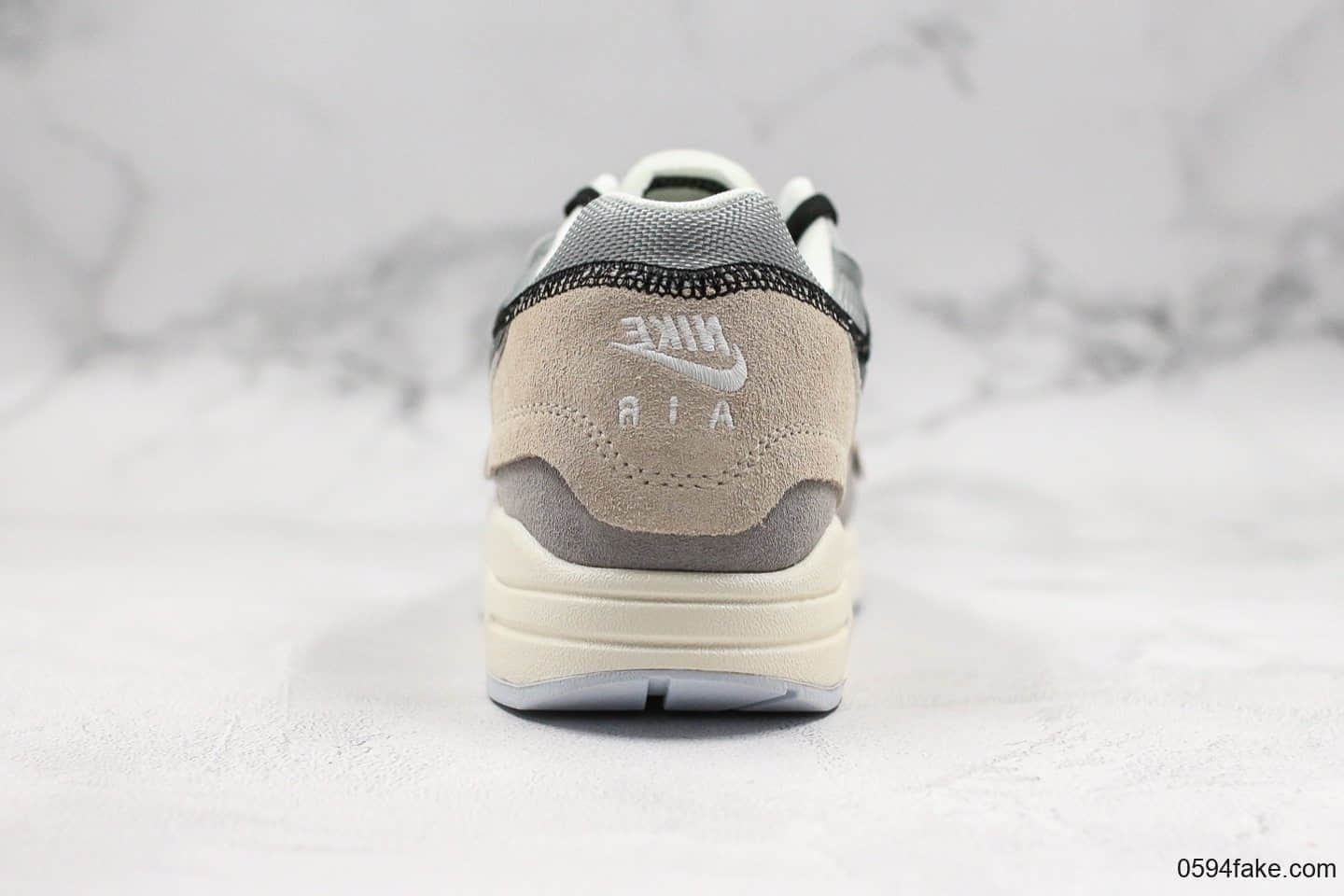 耐克Nike Air Max 1 Inside Out纯原版本Max1气垫鞋原档案数据开发原纸板楦头打造 货号:B8069