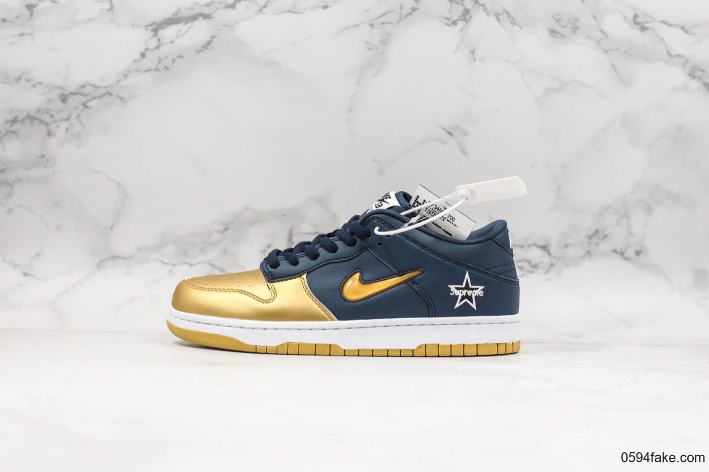 耐克Nike SB Dunk Low Silver Black x Supreme纯原版本SB扣篮系列低帮经典百搭休闲运动板鞋原装液态水晶钩子内置Zoom气垫FW19季单品至高联名 (ID:17759) - 图片1
