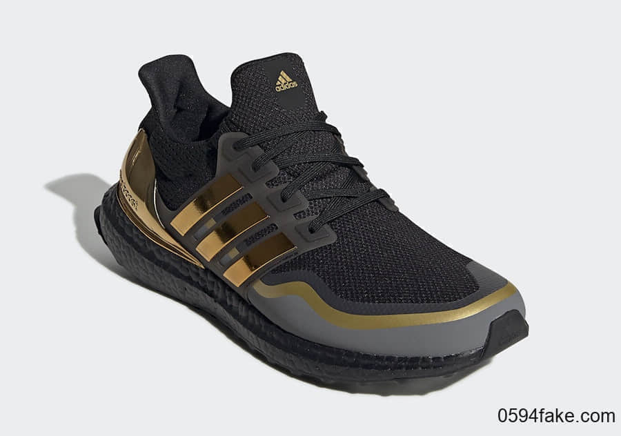 全新adidas Ultra Boost曝光!黑金配色气质非凡! 货号:EG8102