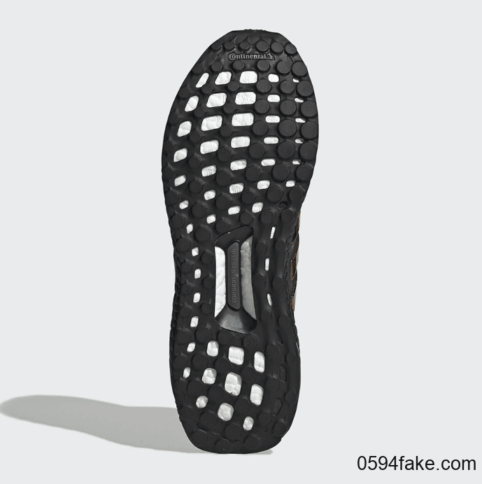 全新adidas Ultra Boost曝光!黑金配色气质非凡! 货号:EG8102