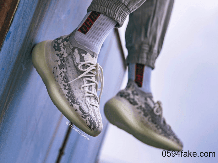 Yeezy Boost 380“ Alien”释出最新实物图和上脚美照!好看到发出土拨鼠尖叫! 货号:FB6878