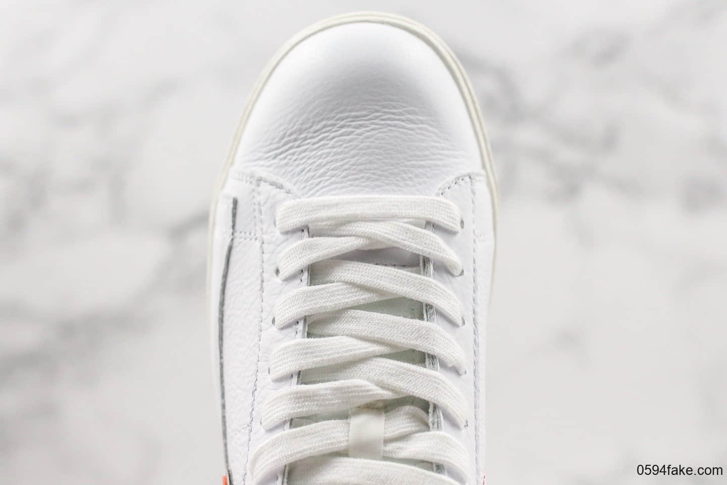 耐克Stranger Things x Nike Blazer Low “Hawkins High”怪奇物语联名开拓者低帮板鞋白绿橘限定配色真标带半码带防尘纸、支撑可充正 货号:454471-100