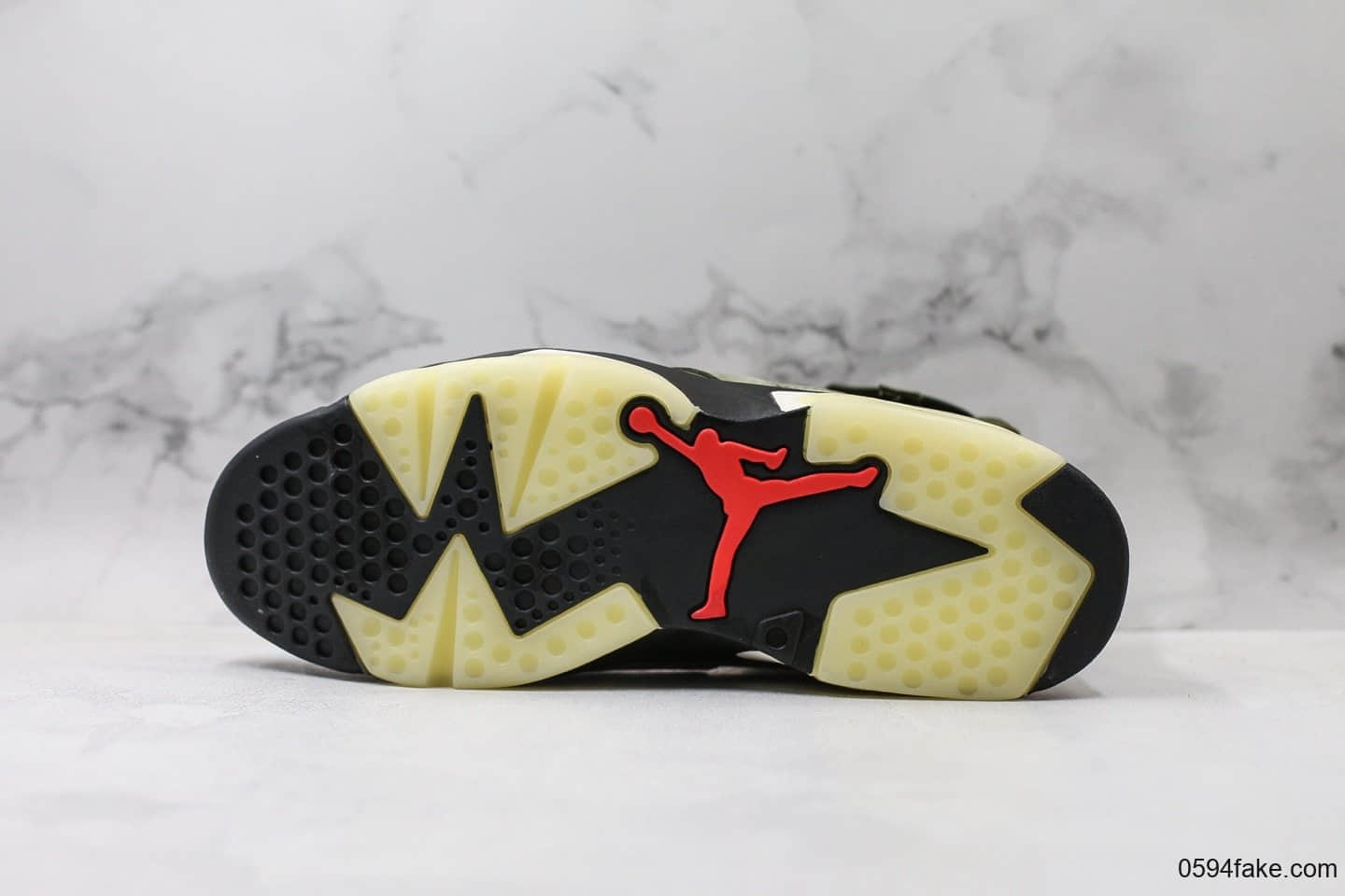乔丹Travis Scott x Air Jordan 6斯科特联名AJ6橄榄绿OG纯原市售最高版本原鞋开发原厂皮料正确夜光大底 货号:CN1084-200