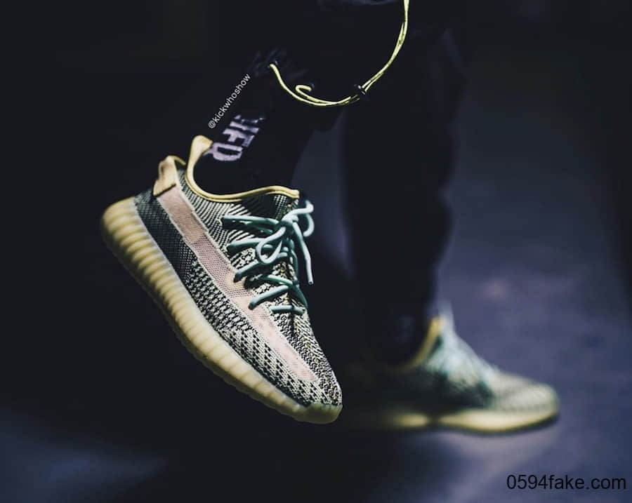Yeezy Boost 350 V2 “Yeezreel”上脚图来了!超抢眼有没有!