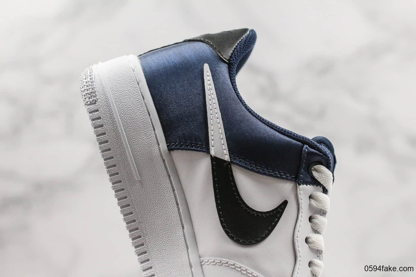 耐克Nike Air Force 1'07 LV8 1HO19纯原版本低帮空军一号白蓝丝绸NBA球队标签原厂头层皮质搭配绸缎材质 货号:BQ4420-400
