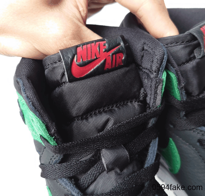 黑绿Air Jordan 1释出最新实物图！明年发售！ 货号：555088-030