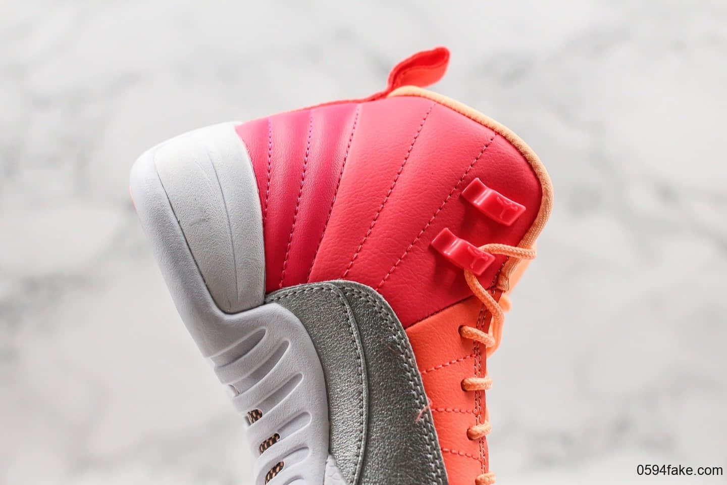 乔丹Air Jordan 12 Retro纯原版本霓虹渐变彩虹拼接糖果配色AJ12真碳板加持实战篮球鞋 货号:510815-601