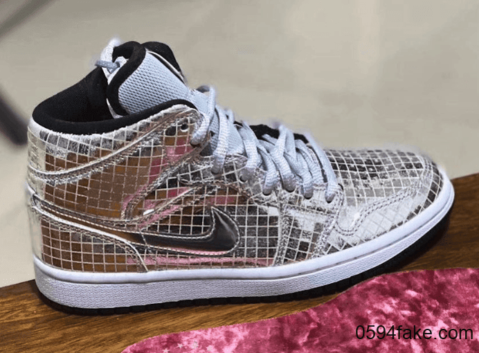闪耀的灯球！这双Air Jordan 1 Mid也太靓了吧！ (ID:21601) - 图片1